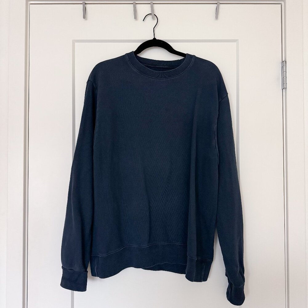 navy blue crewneck